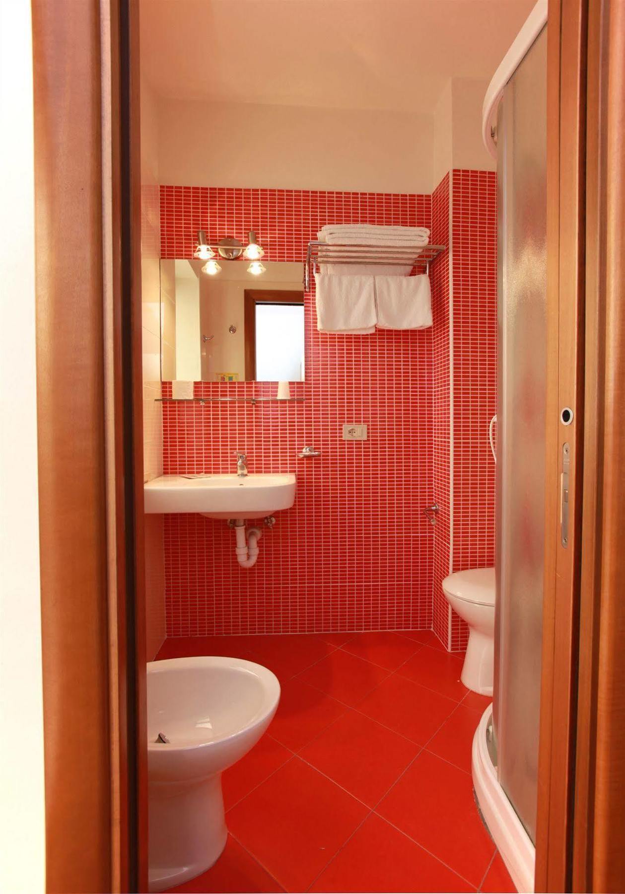 Hotel Sofia ลิโดดิเยโซโล ภายนอก รูปภาพ
