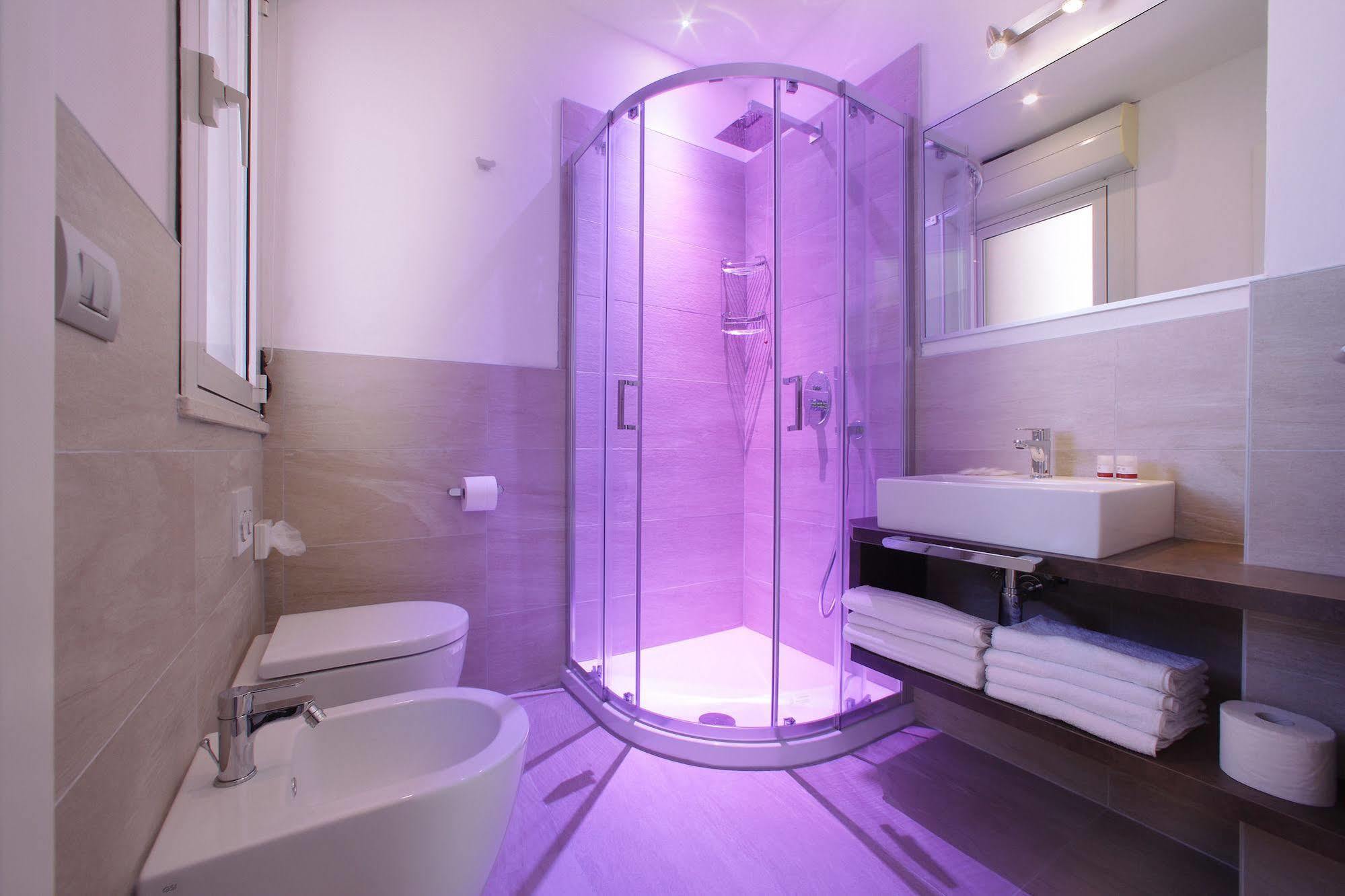 Hotel Sofia ลิโดดิเยโซโล ภายนอก รูปภาพ